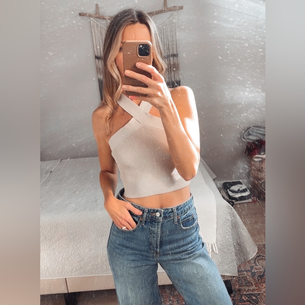 Aritzia Sculpt Knit Criss Cross Cropped Tank